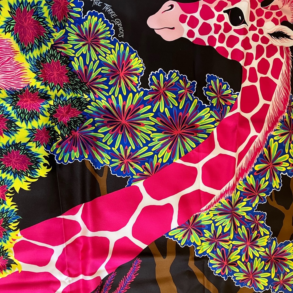🧣 Hermes Three Graces Pink and Multicolor Giraffe Scarf - Picture 8 of 10